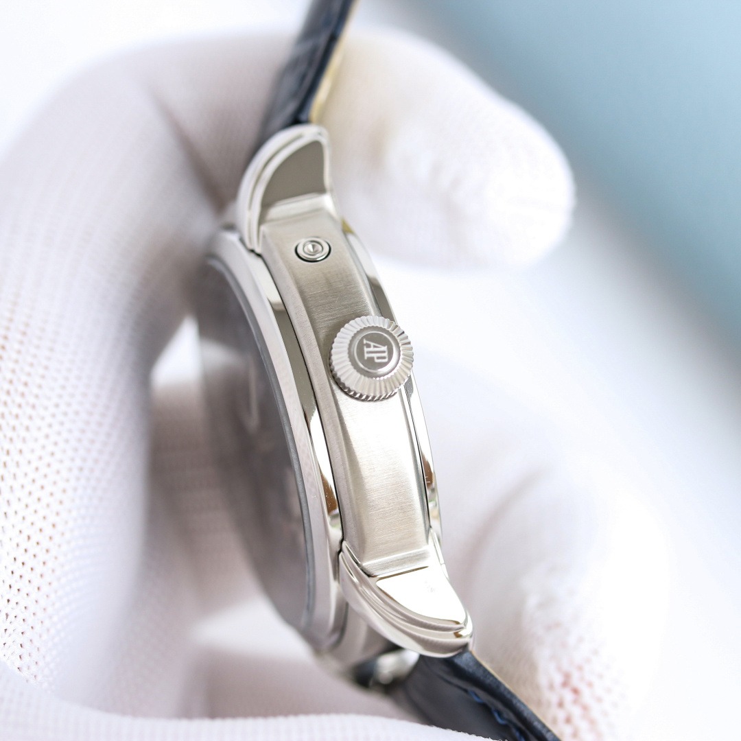 Audemars Piguet timepiece side detail