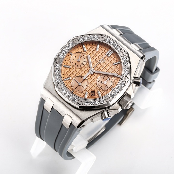 Audemars Piguet Royal Oak Offshore women’s chronograph watch front view