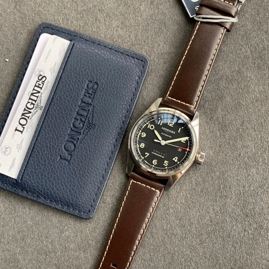 Longines timepiece alternate product view