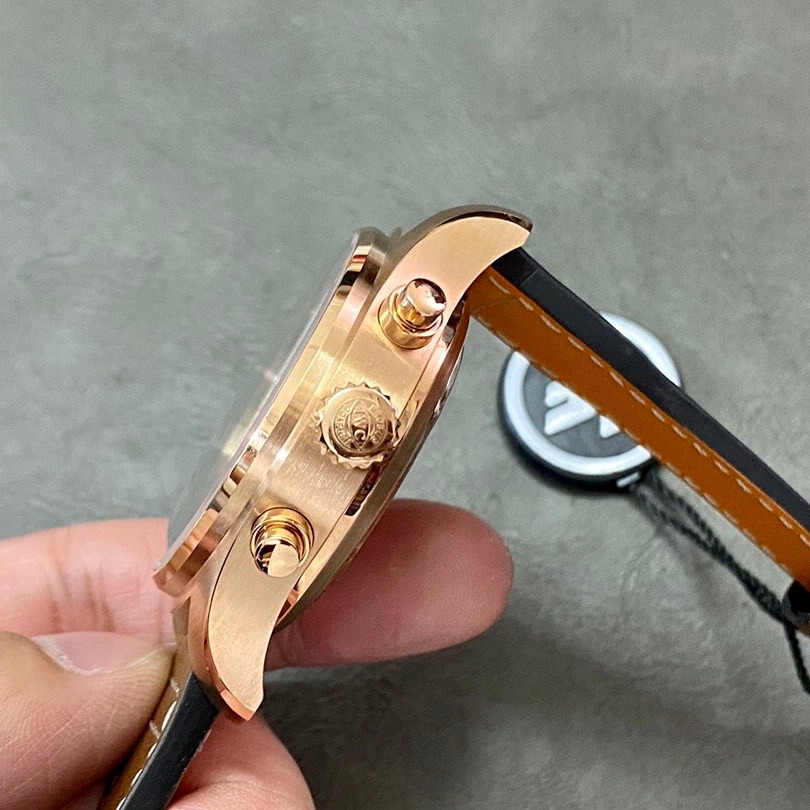IWC category product alternate view
