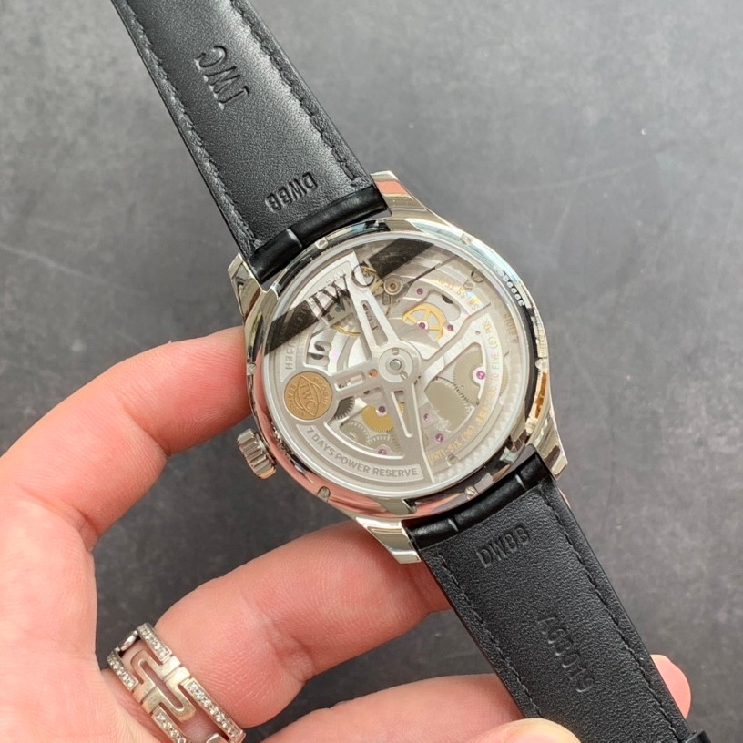 IWC Portofino Hand-Wound Eight Days IW510118 photographed detail