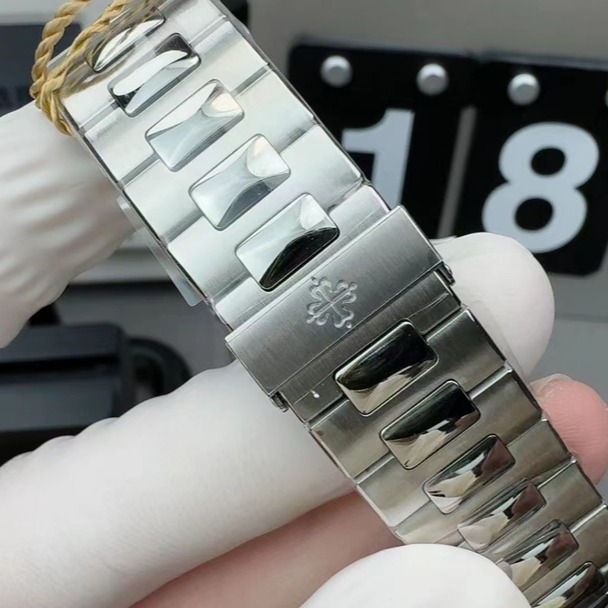 Patek Philippe item reference view