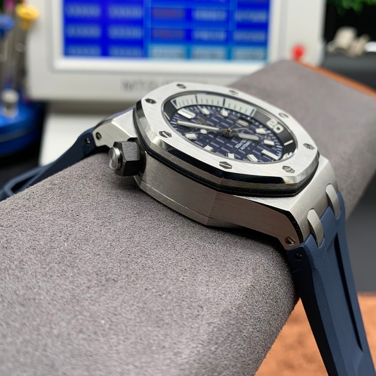 Audemars Piguet category item detail view