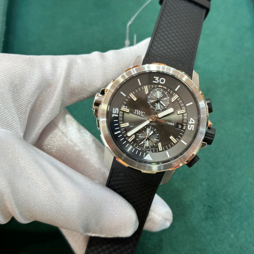 IWC product SKU image