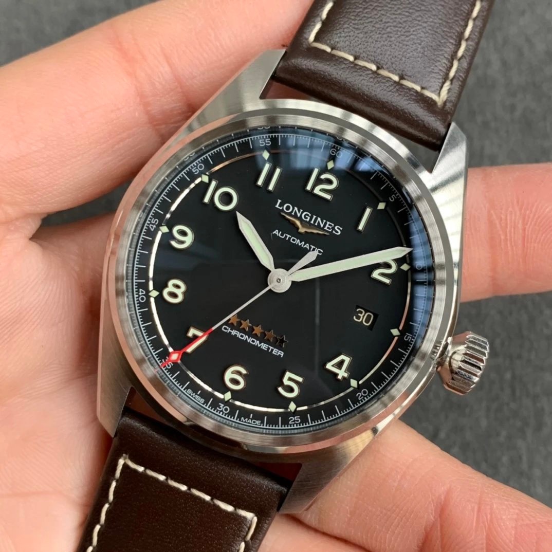 Longines timepiece additional product view