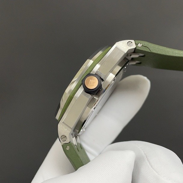 Product image, third supplied view