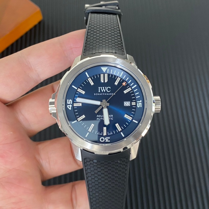 IWC product view