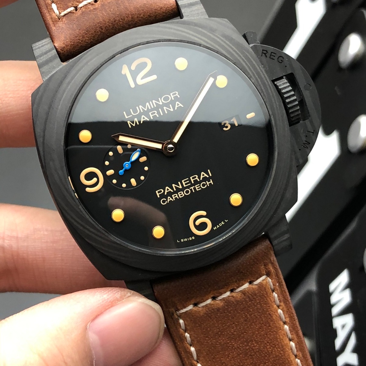 Panerai Luminor 1950 Series PAM00661 product detail