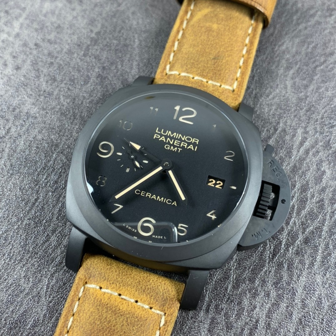 Panerai timepiece detailed product view