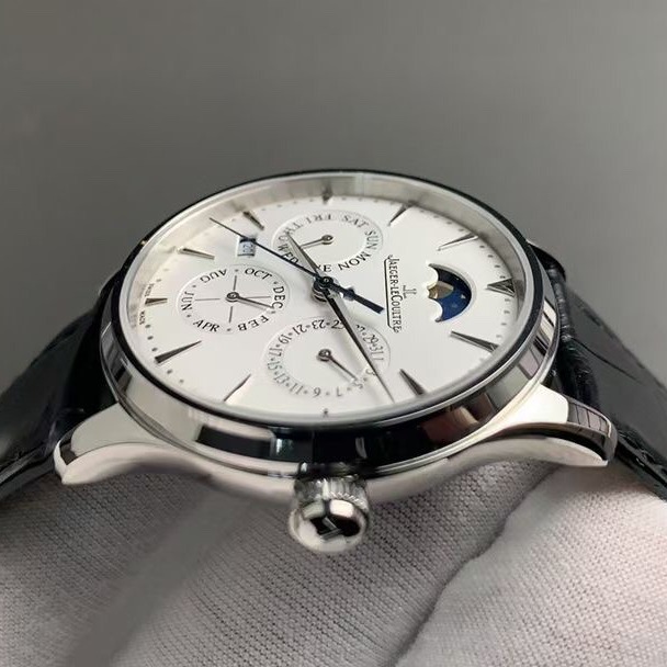 Jaeger-LeCoultre close product view
