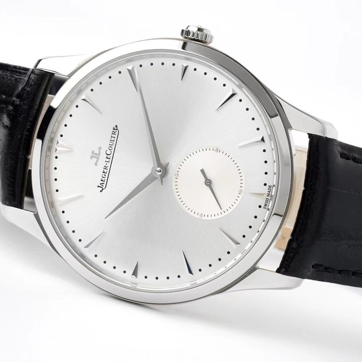 Jaeger-LeCoultre timepiece SKU image