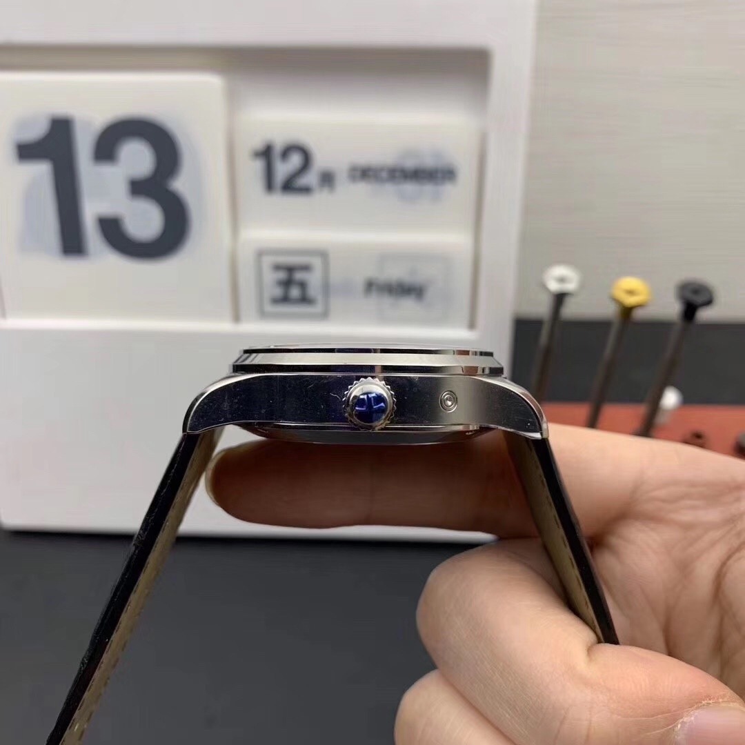Jaeger-LeCoultre timepiece angled view