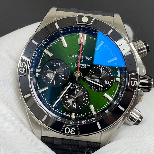 Breitling timepiece product image